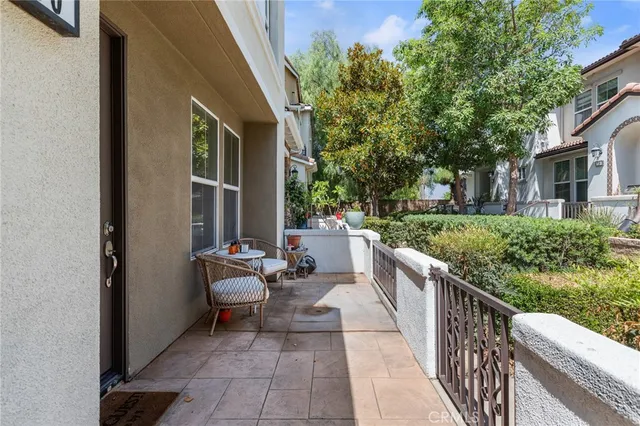 $540,000 | 15723 Parkhouse Drive, Unit 30, Fontana, CA 92336