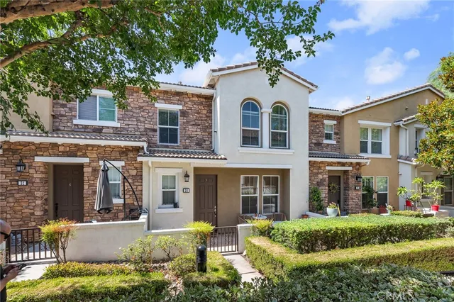 $540,000 | 15723 Parkhouse Drive, Unit 30, Fontana, CA 92336