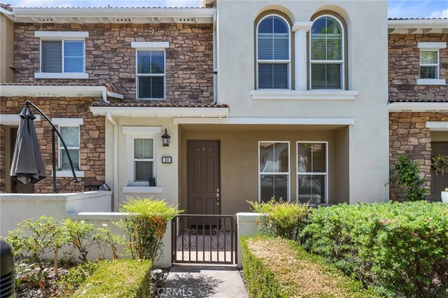 $540,000 | 15723 Parkhouse Drive, Unit 30, Fontana, CA 92336