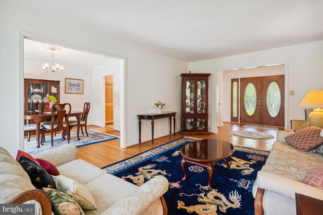 $925,000 | 8307 Kay Court, Annandale, VA 22003