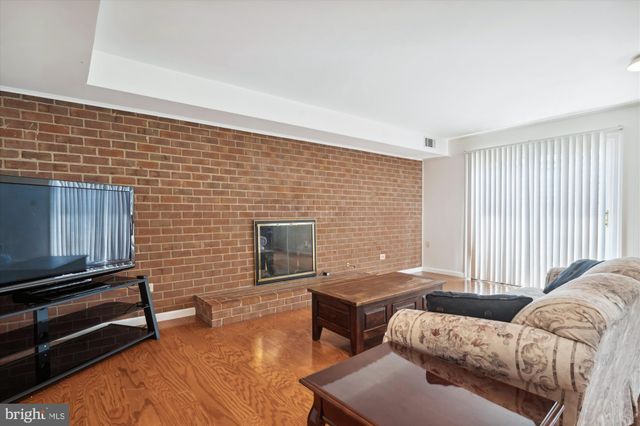 $925,000 | 8307 Kay Court, Annandale, VA 22003