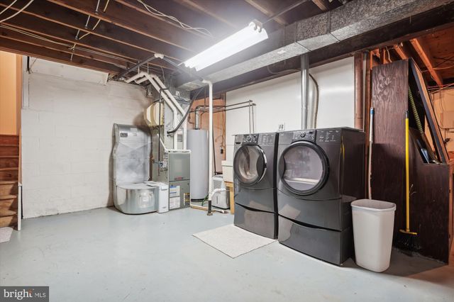 $925,000 | 8307 Kay Court, Annandale, VA 22003