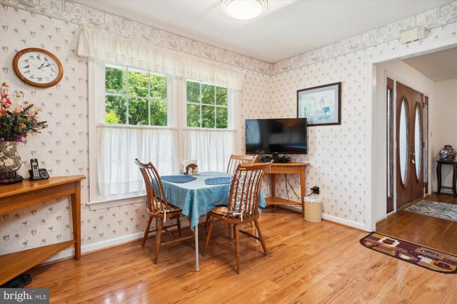 $925,000 | 8307 Kay Court, Annandale, VA 22003