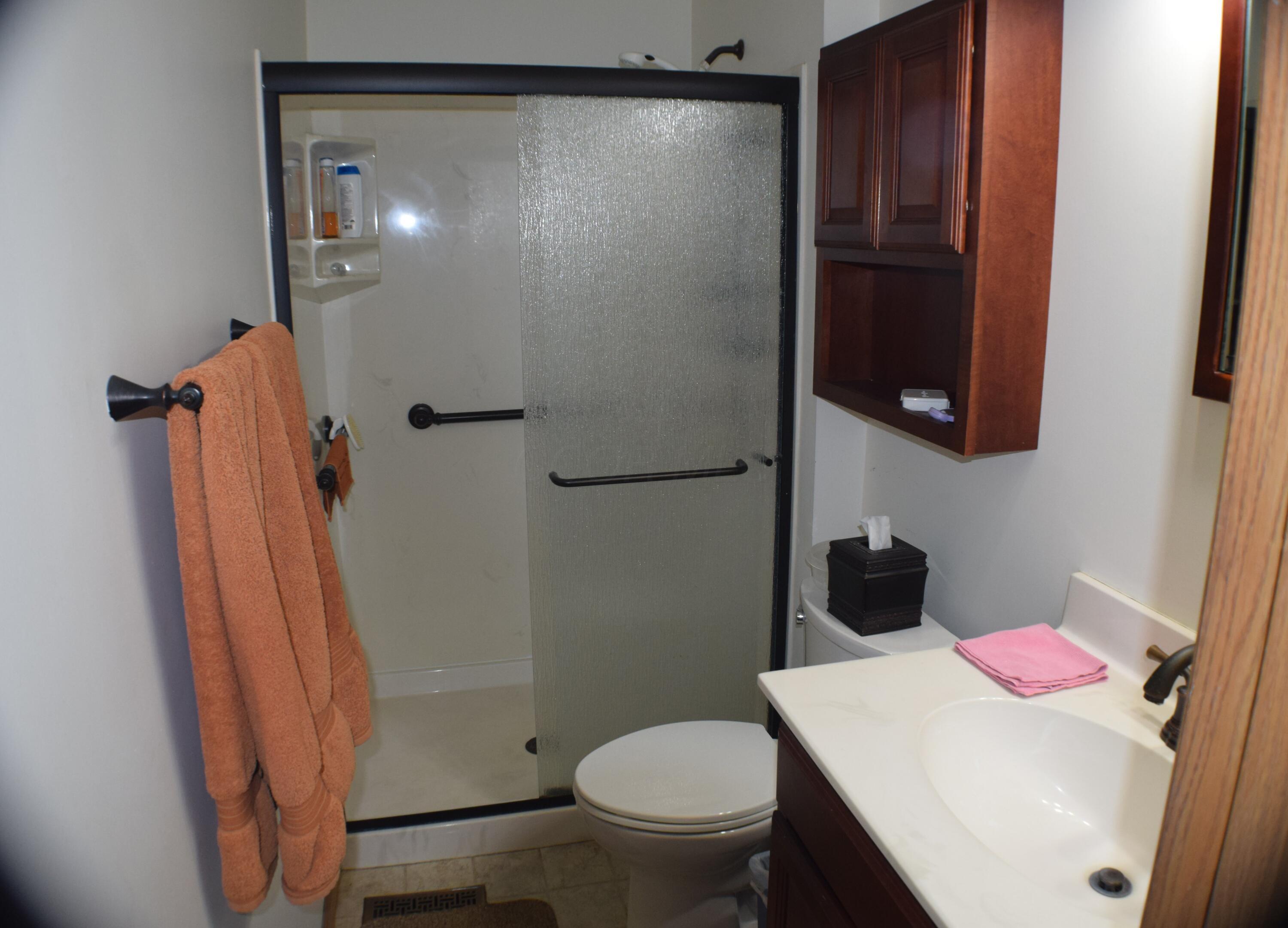 4465 Beard Road Sunbury, OH 43074 - Photo 17 of 40 Primary Bath