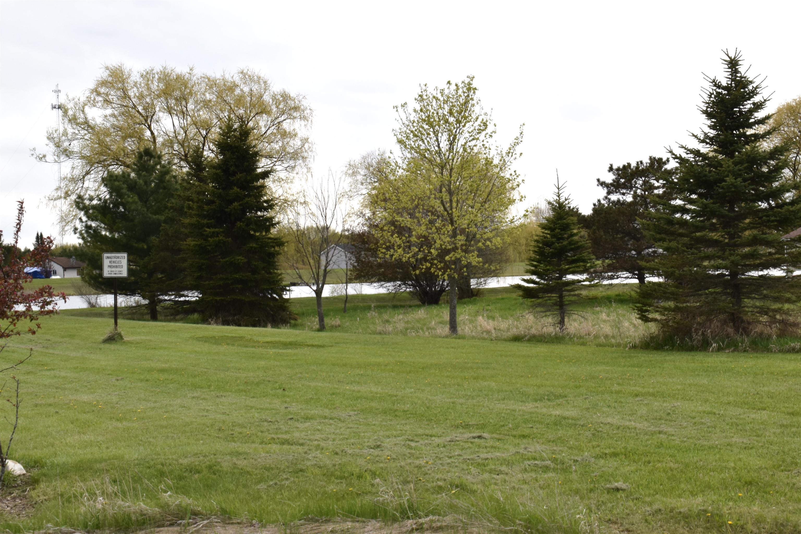 1372 Fairfield Way Gladwin, MI 48624 - Photo 8 of 10