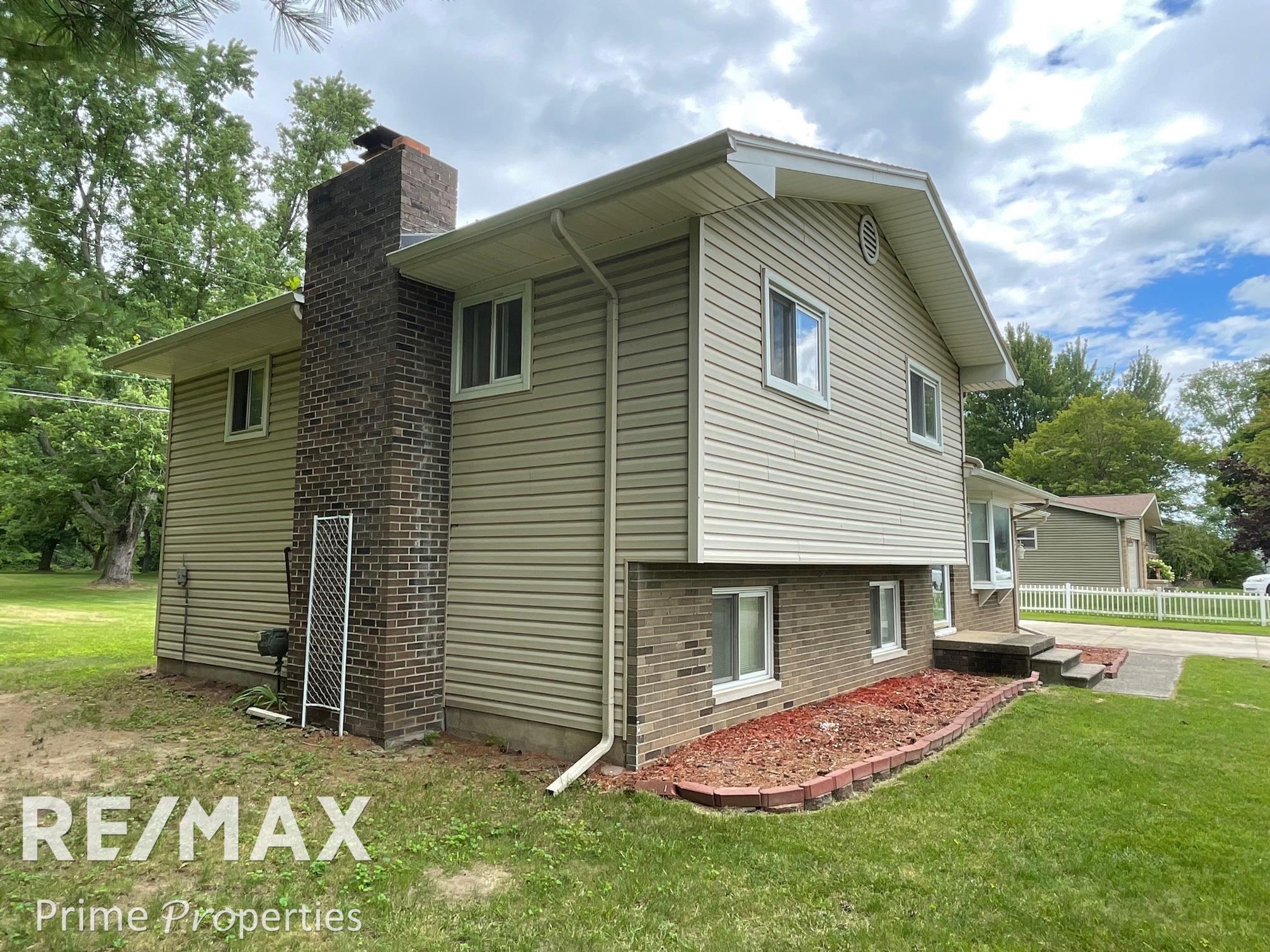 1418 West Willard Road Birch Run, MI 48415 - Photo 36 of 40 50147510-12d8f7ce-ee58-403c-8e2d-40c4ae99705c.JPG