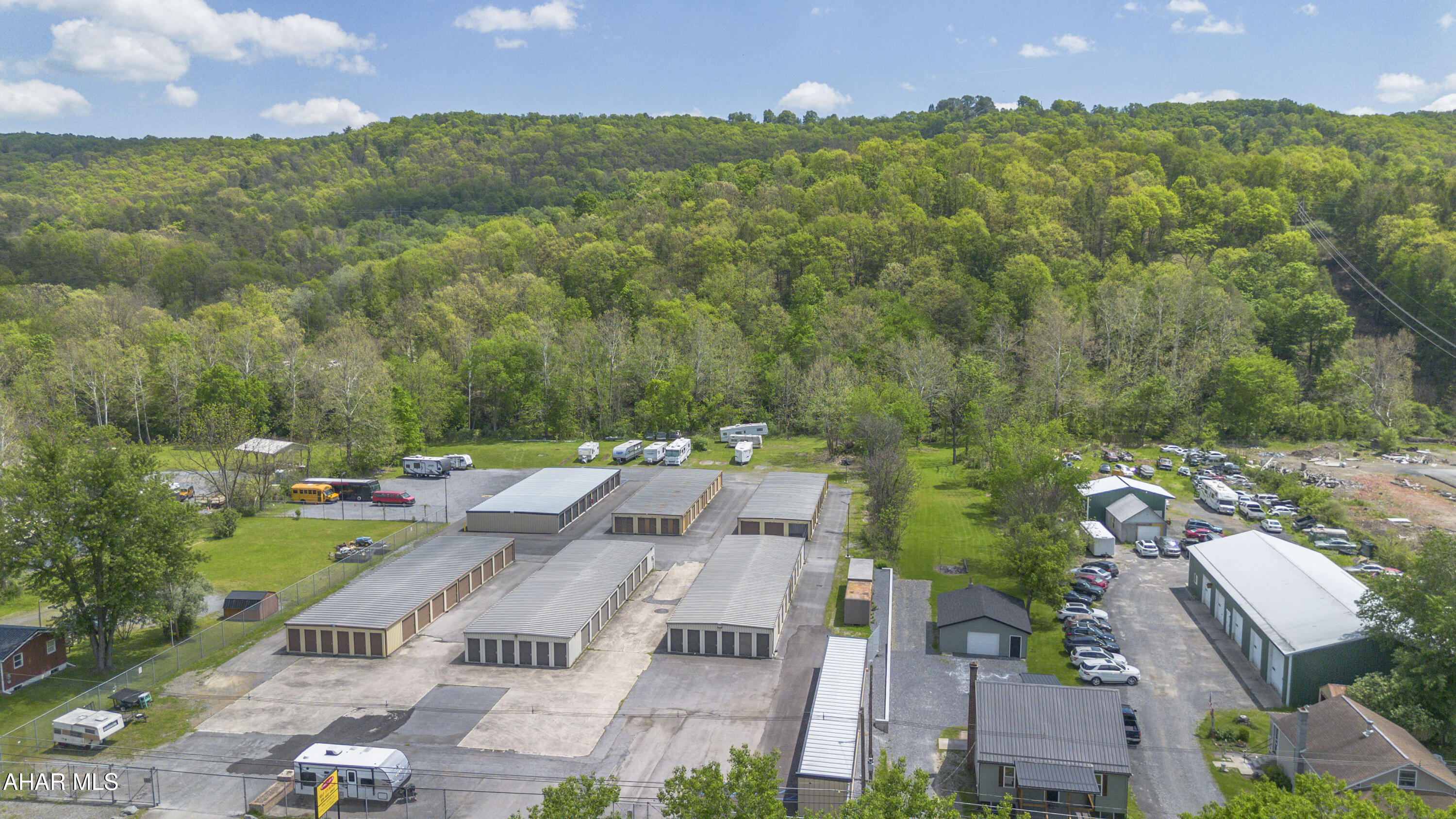 10475 Fairgrounds Road Huntingdon, PA 16652 - Photo 6 of 34
