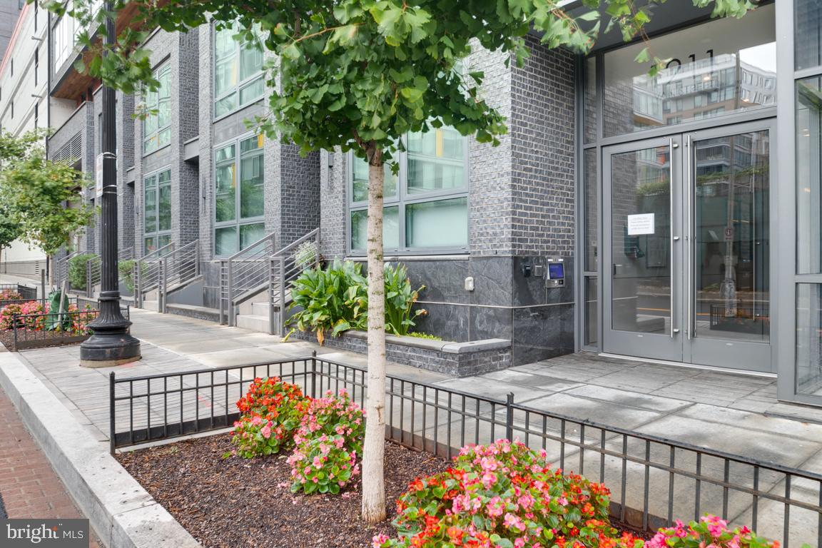 1211 Van Street Southeast, Unit 806 Washington, DC 20003 - Photo 33 of 34