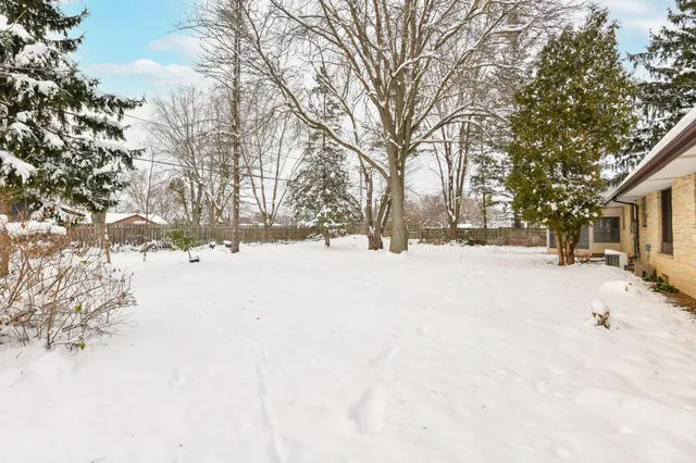 $400,000 | W131S6689 Kipling Drive, Muskego, WI 53150