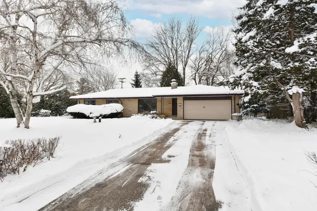 $400,000 | W131S6689 Kipling Drive, Muskego, WI 53150