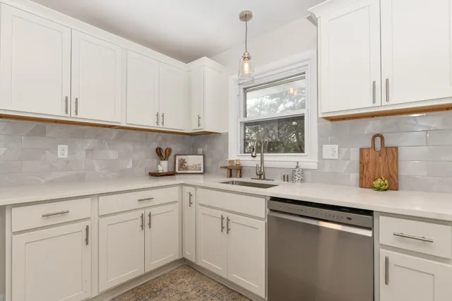 $400,000 | W131S6689 Kipling Drive, Muskego, WI 53150