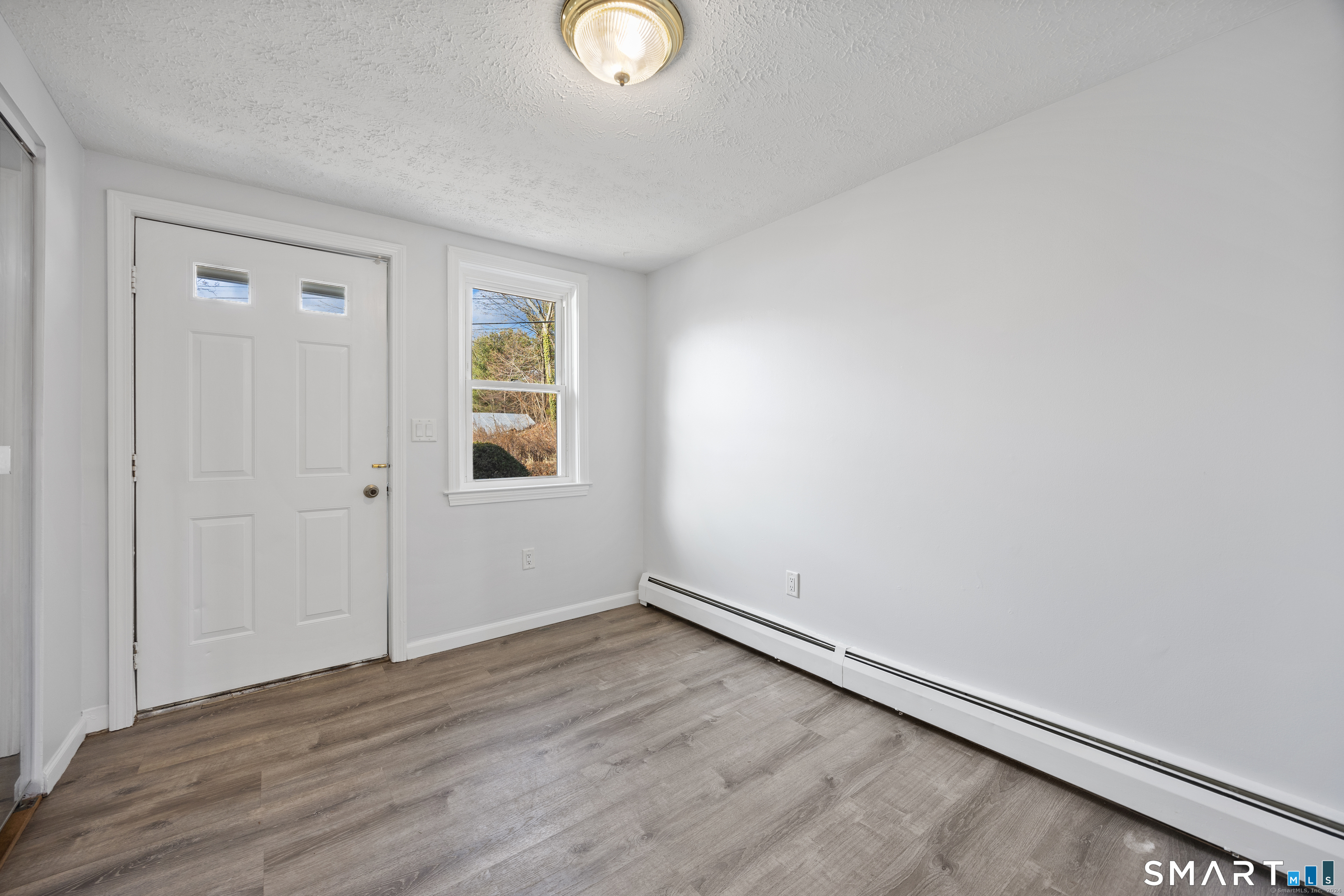 9 Guiel Place, Unit 3 Meriden, CT 06450 - Photo 4 of 17