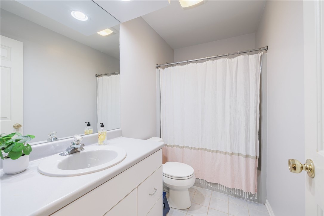 52 Valewood Run Perinton, NY 14526 - Photo 28 of 33 Main Bath