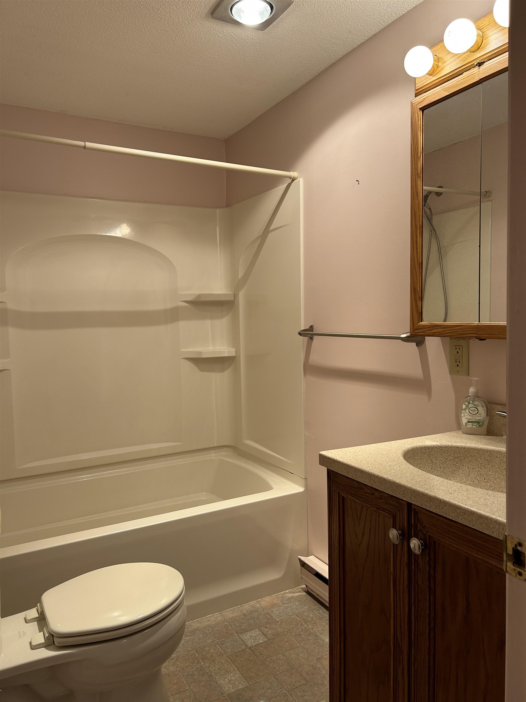 17 Amoskeag Road Concord, NH 03301 - Photo 9 of 13 Gallery Image 9