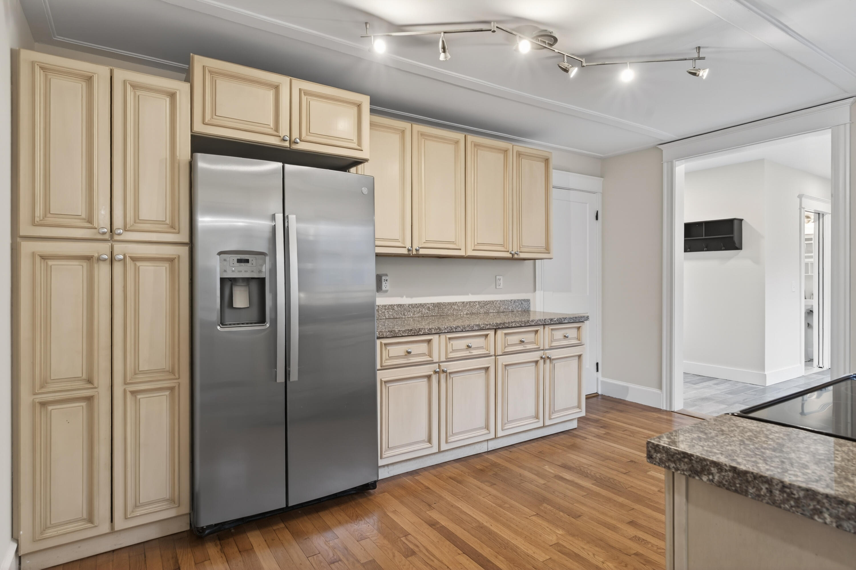 275 Middle Road Falmouth, ME 04105 - Photo 19 of 43 19_275 Middle Rd, _Morneau Studios