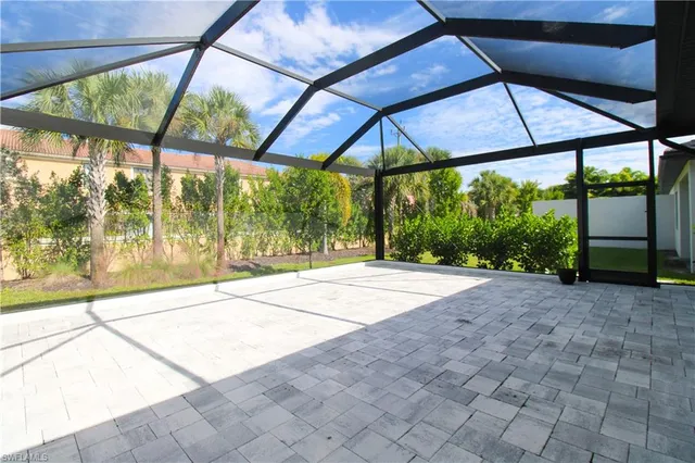 a house view with a outdoor space