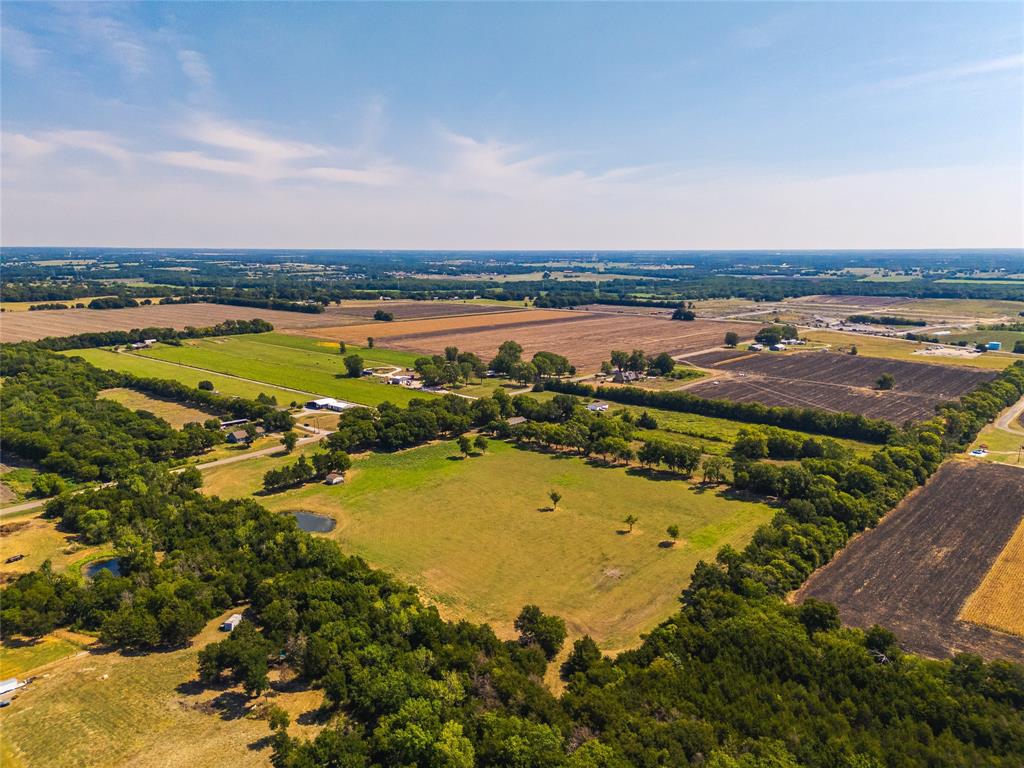 9574 County Road 502 Blue Ridge, TX 75424 - Photo 6 of 33 view of an ocean and city