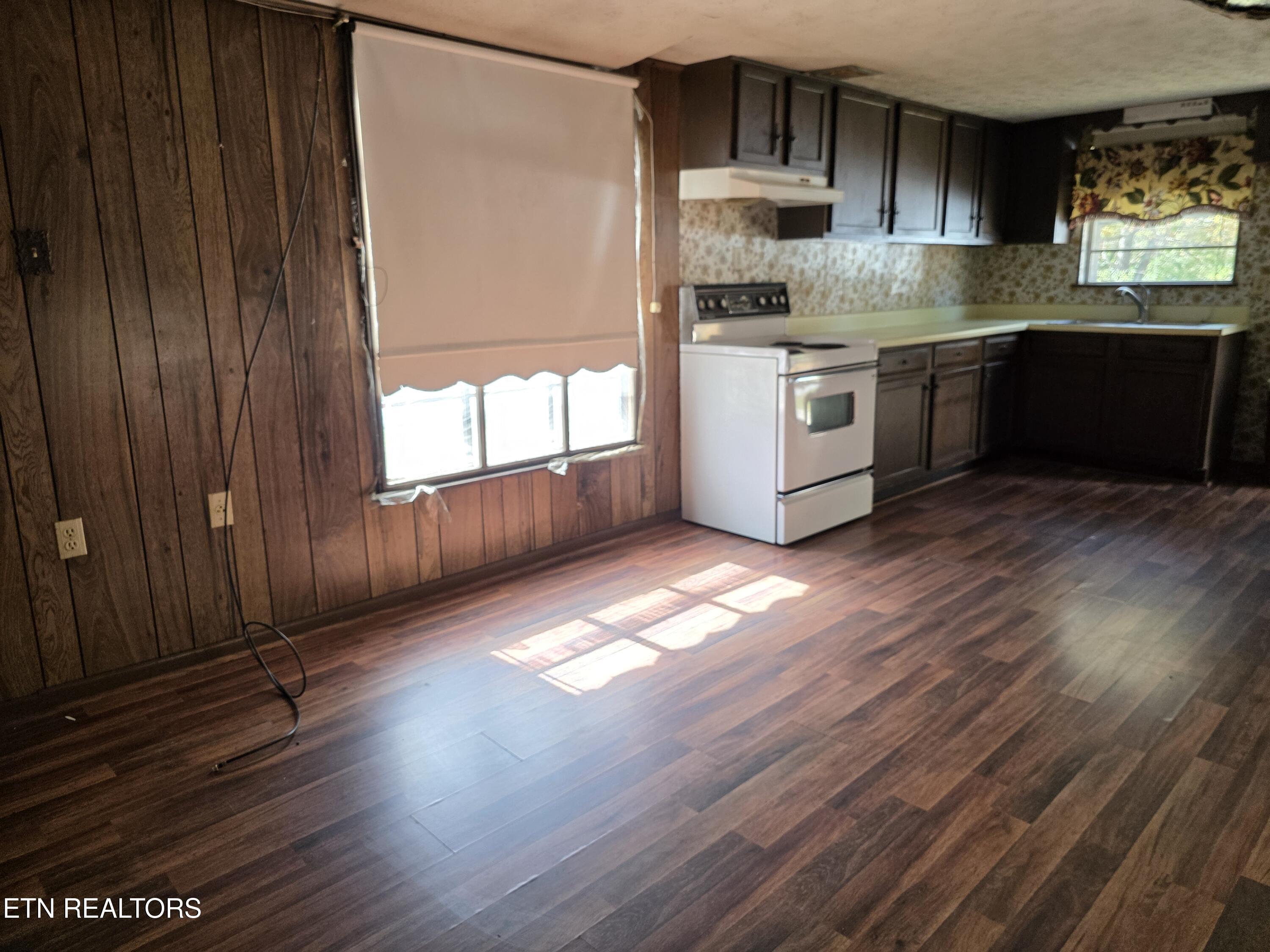 385 Shelton Road Newport, TN 37821 - Photo 9 of 44 1000022940