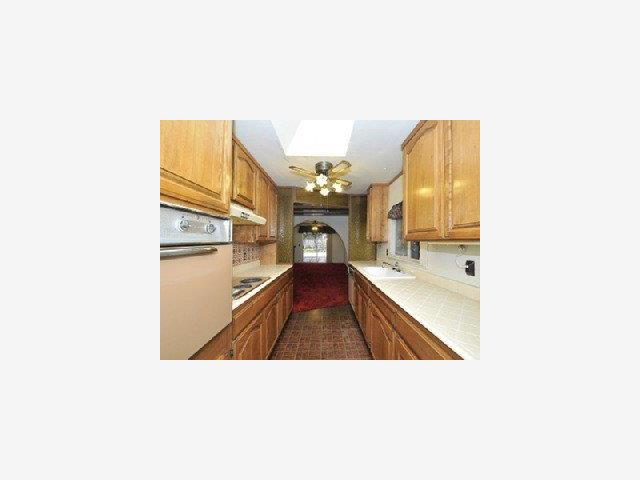 1145 South Stelling Road Cupertino, CA 95014 - Photo 4 of 9 Gallery Image 4