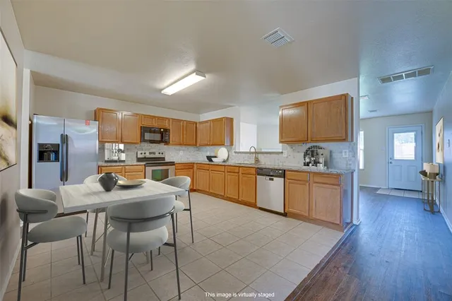 $475,900 | 1320 Red River Lane, Allen, TX 75002