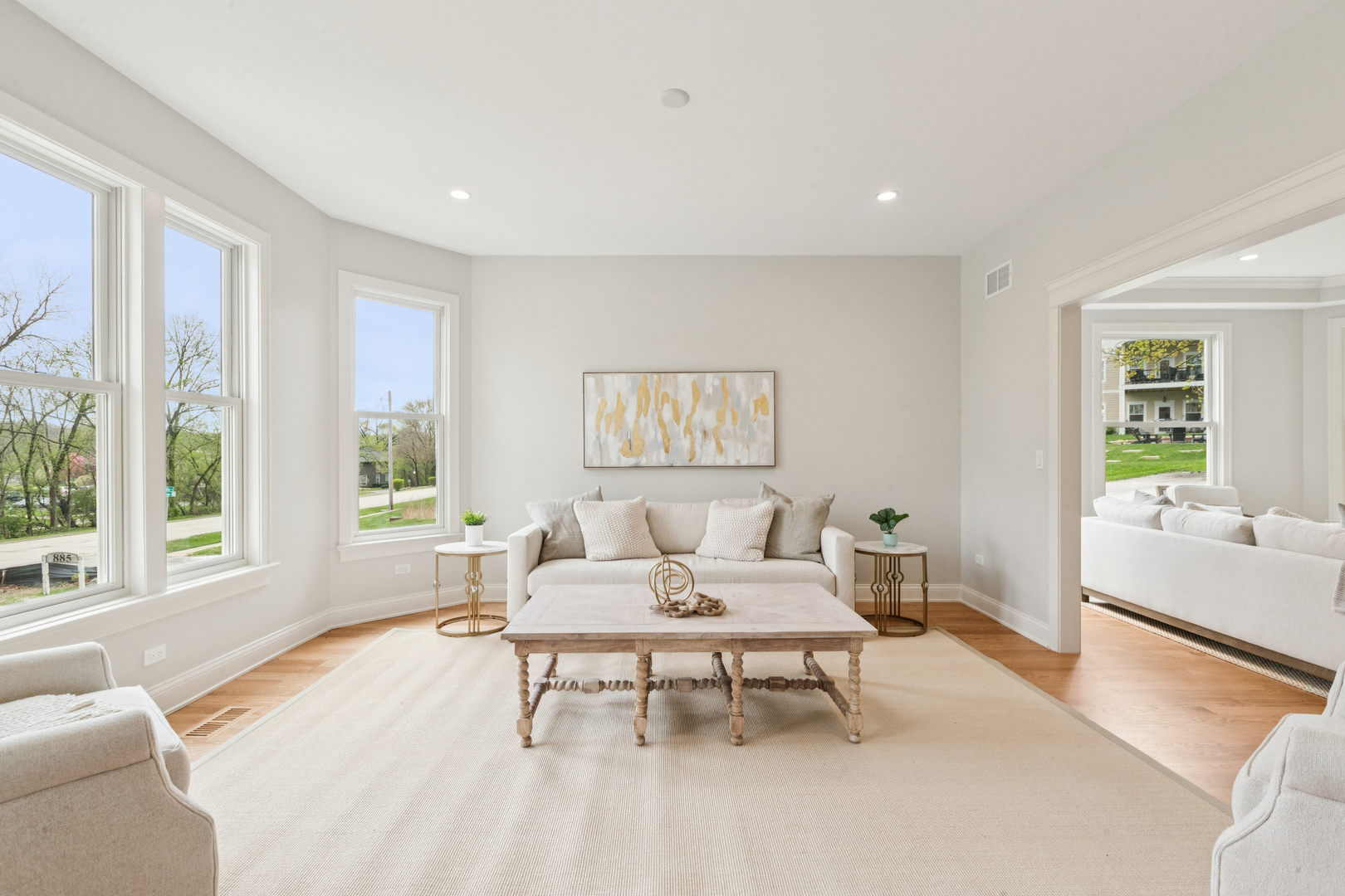 885 Geneva Road St. Charles, IL 60174 - Photo 7 of 37