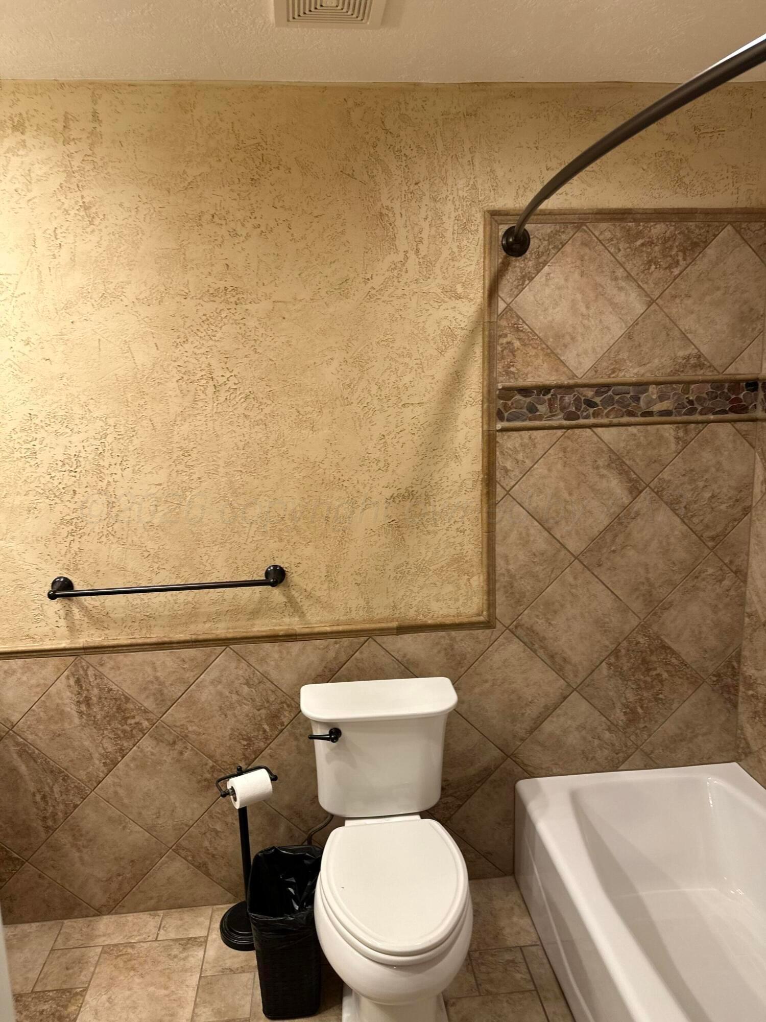 1505 Balin Road Borger, TX 79007 - Photo 13 of 31 79261275204__D2D3A771-2AD9-4641-9223-17D