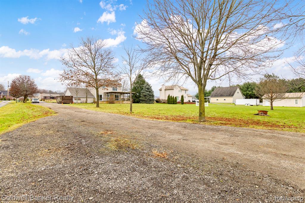 10017 Andersonville Road Clarkston, MI 48346 - Photo 24 of 34 Gallery Image 24