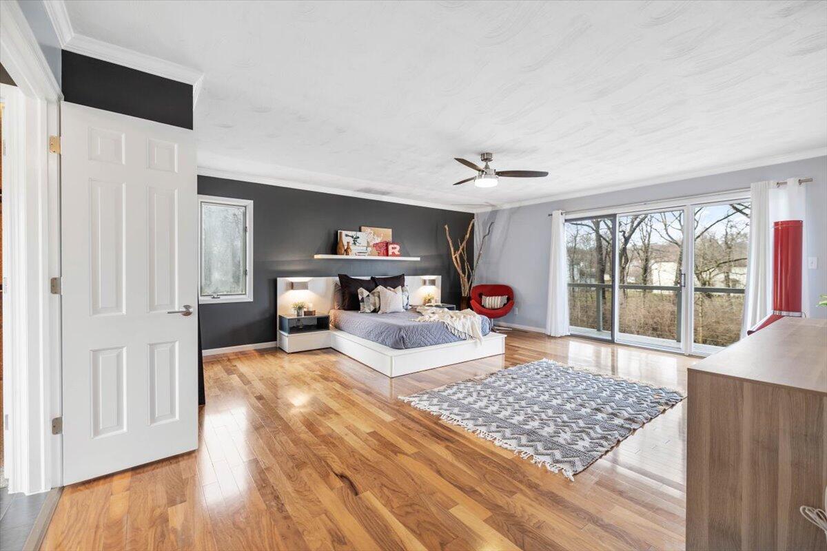 930 Raintree Court Westerville, OH 43081 - Photo 28 of 55 27-Primary Suite-930 Raintree Ct-022