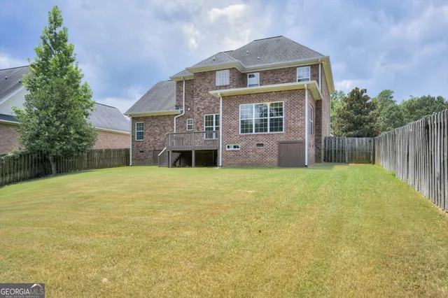 a front view of house with yard