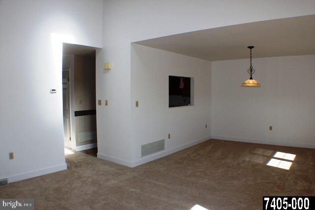 2287 North Point Drive York, PA 17406 - Photo 12 of 19
