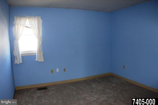 2287 North Point Drive York, PA 17406 - Photo 18 of 19