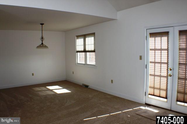 2287 North Point Drive York, PA 17406 - Photo 9 of 19