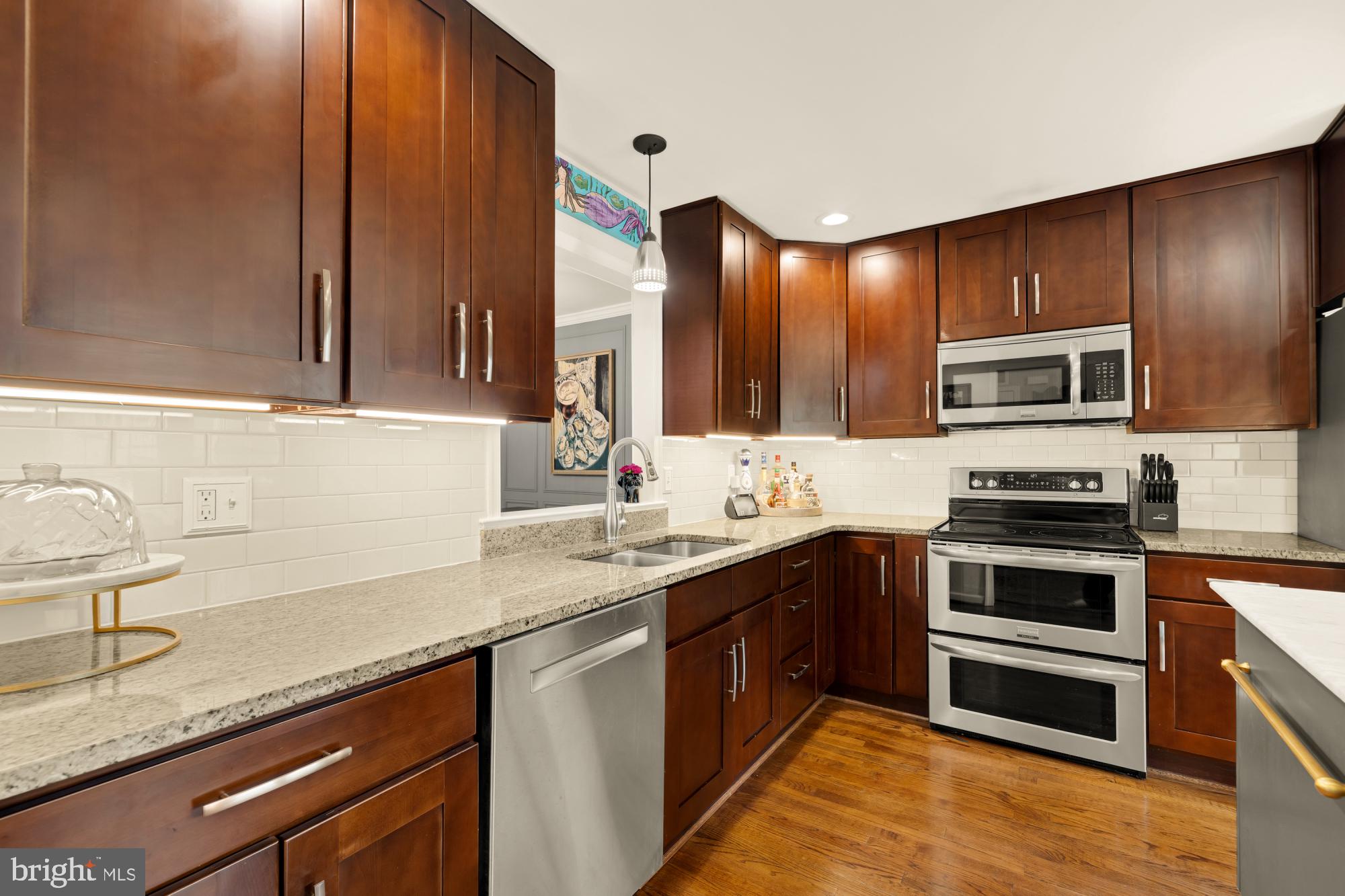 8226 Maple Ridge Avenue Springfield, VA 22153 - Photo 7 of 39
