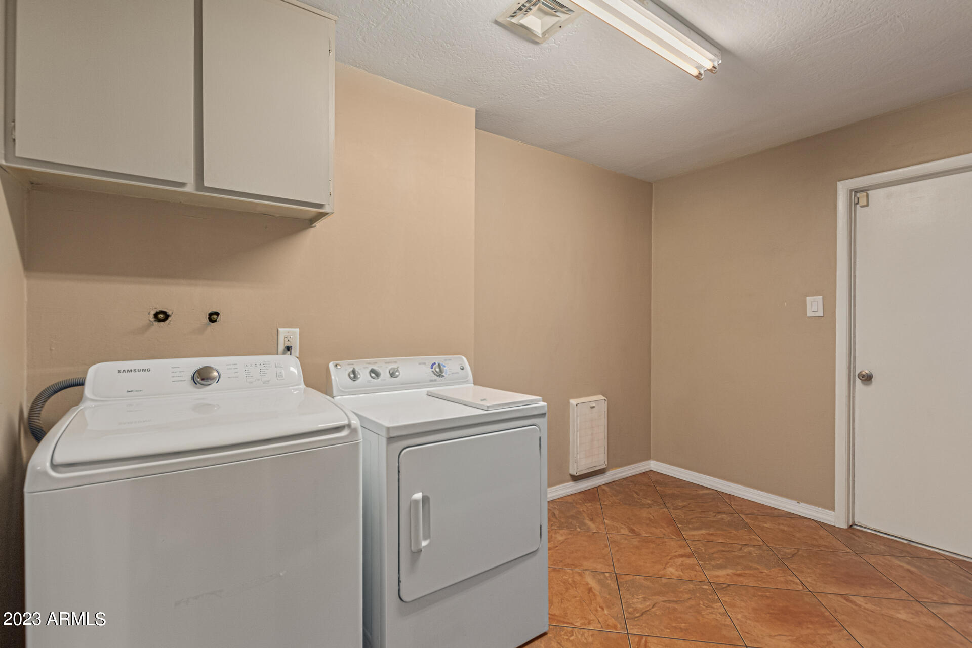 6740 South Terrace Road Tempe, AZ 85283 - Photo 22 of 43 Oversized Laundry Room