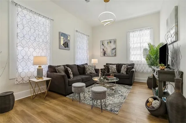 $2,200 | 1212 Columbus Street, New Orleans, LA 70116