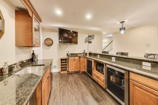 $950,000 | 24744 North Golden Oat Circle, Cary, IL 60013