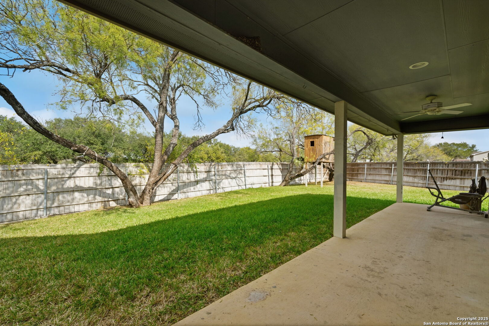 533 Indian Jourdanton, TX 78026 - Photo 22 of 27 a view of swimming pool with a yard
