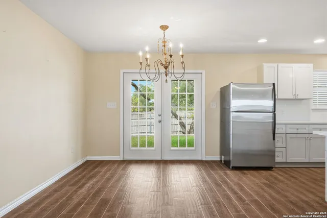 $294,300 | 533 Indian, Jourdanton, TX 78026