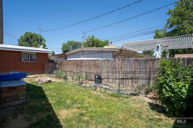 $415,000 | 3121 College Avenue, Caldwell, ID 83605