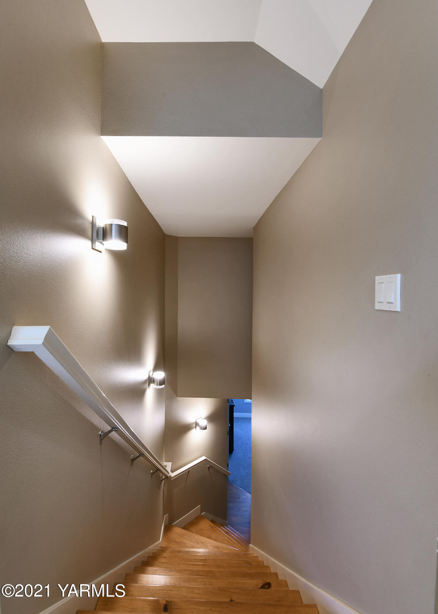 478 Pomona Heights Road Yakima, WA 98901 - Photo 34 of 60 a very nice looking room