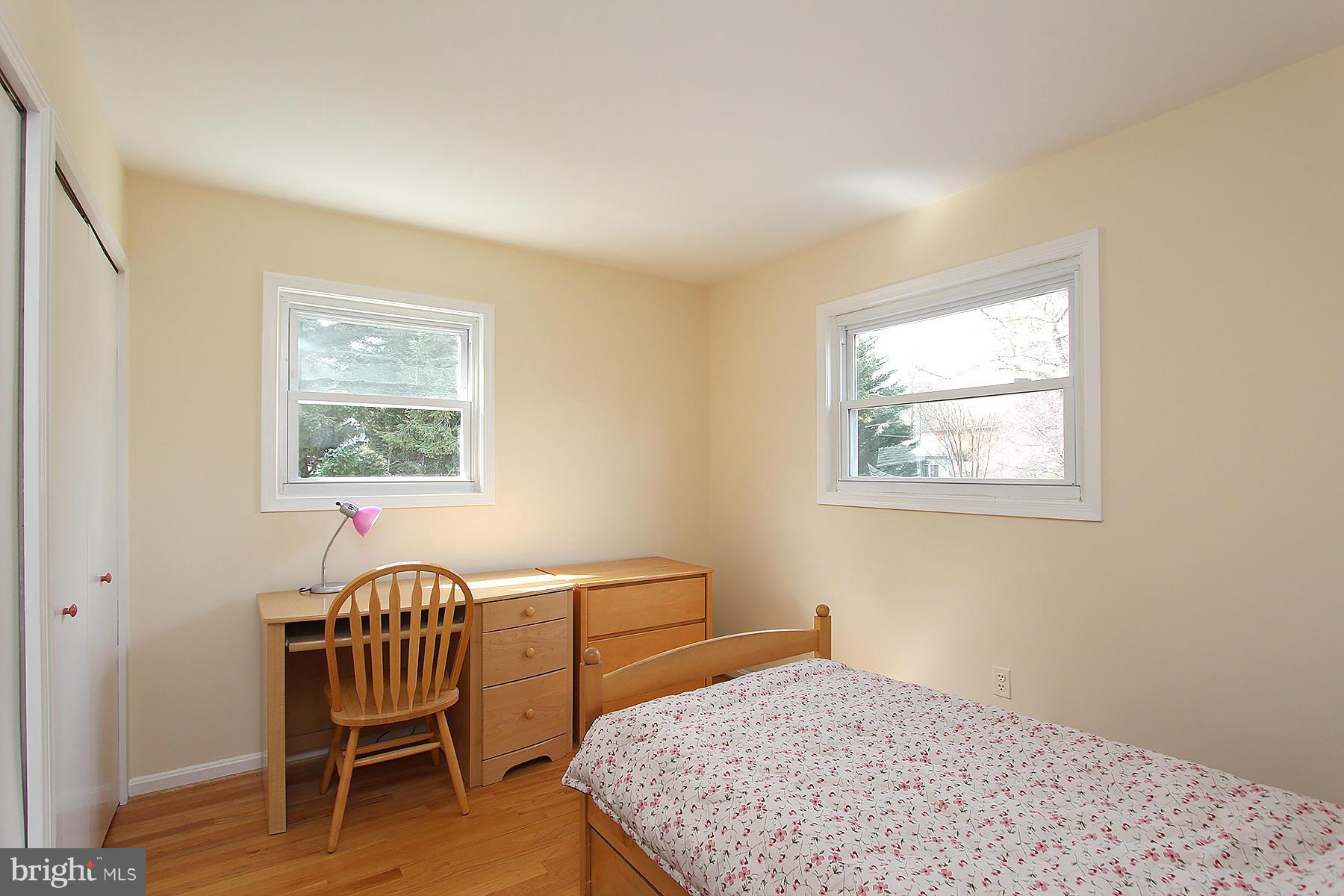 19204 Treadway Road Brookeville, MD 20833 - Photo 19 of 29 Bedroom #3