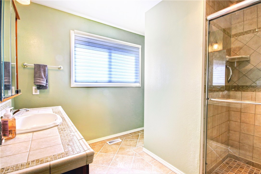 420 West Smith Road Bellingham, WA 98226 - Photo 27 of 40