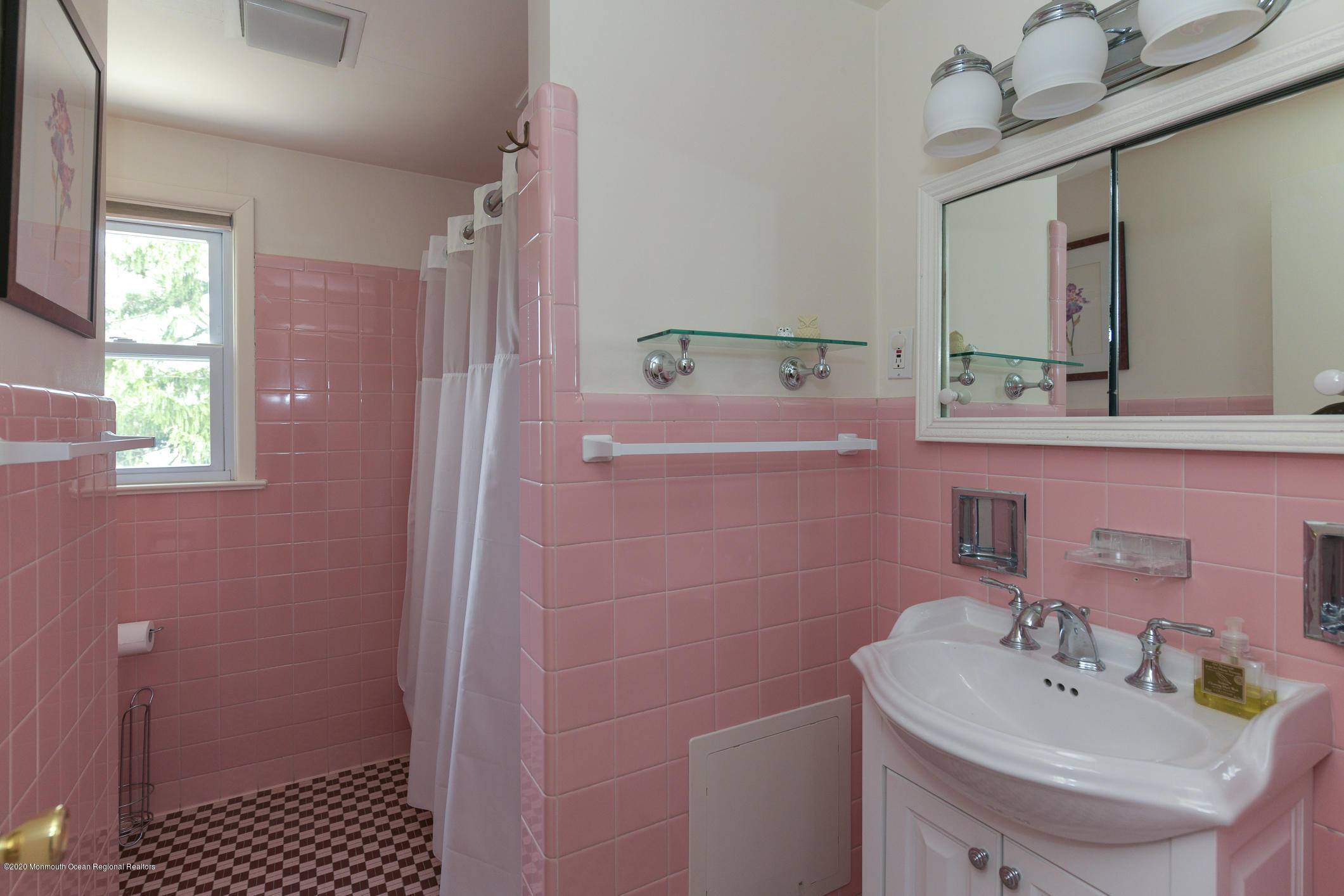 23 Garden Road Shrewsbury, NJ 07702 - Photo 25 of 36 SP1_5658