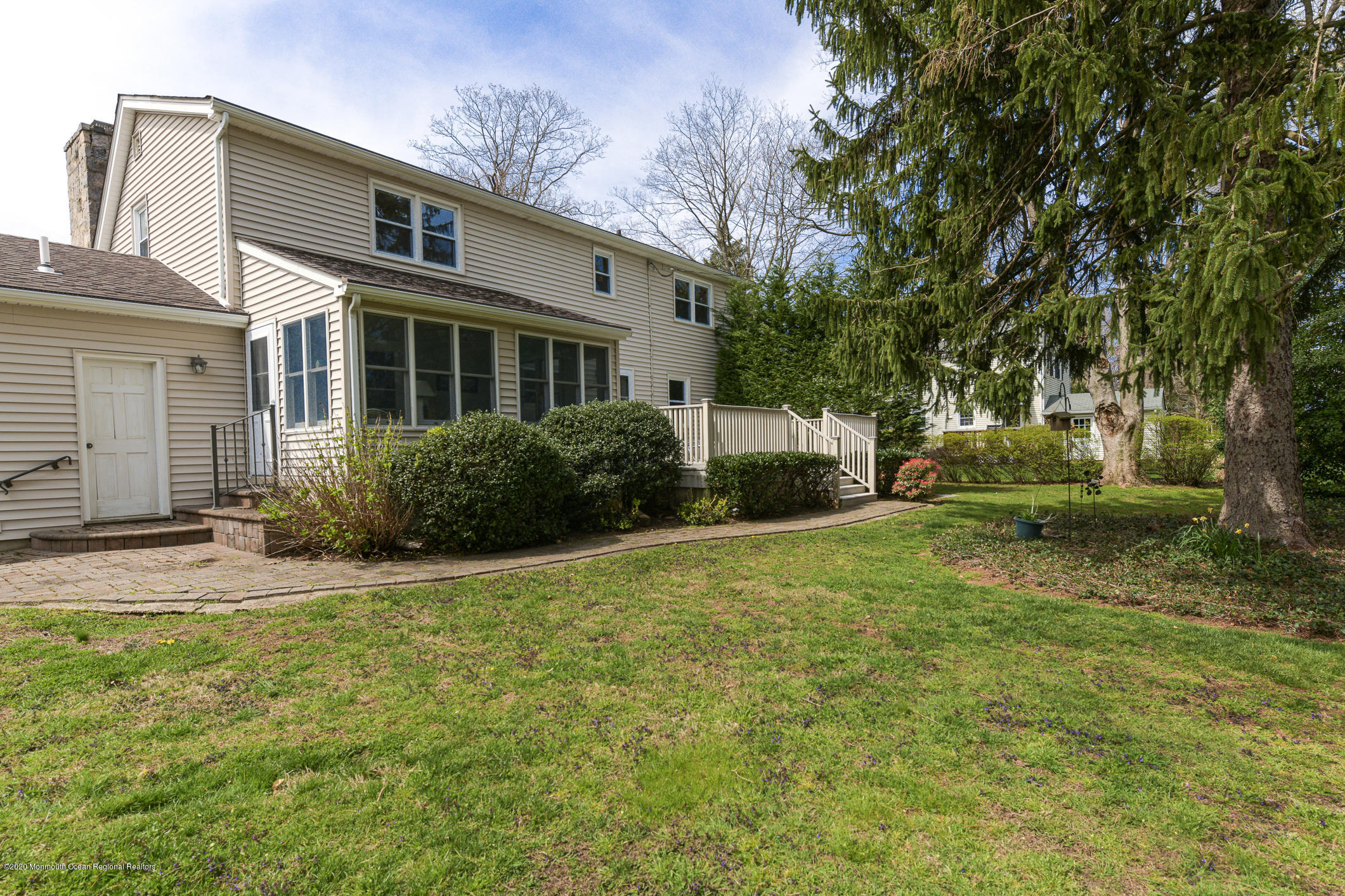 23 Garden Road Shrewsbury, NJ 07702 - Photo 33 of 36 SP1_5672