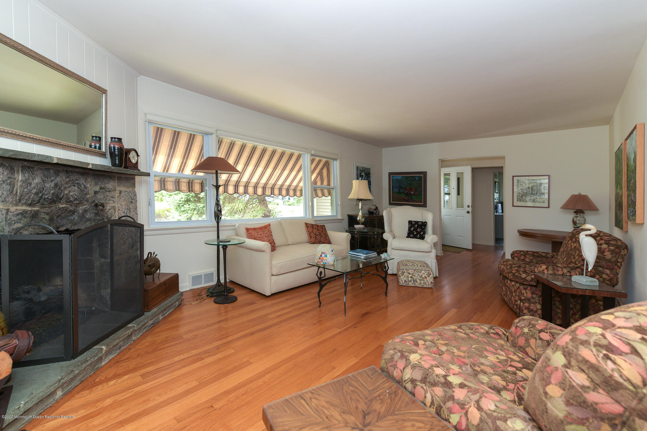 23 Garden Road Shrewsbury, NJ 07702 - Photo 6 of 36 SP1_5640