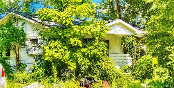 $49,900 | 590 English Avenue, Austin, IN 47102