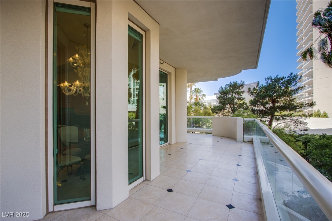 2857 Paradise Road, Unit 206 Las Vegas, NV 89109 - Photo 4 of 31 View of balcony