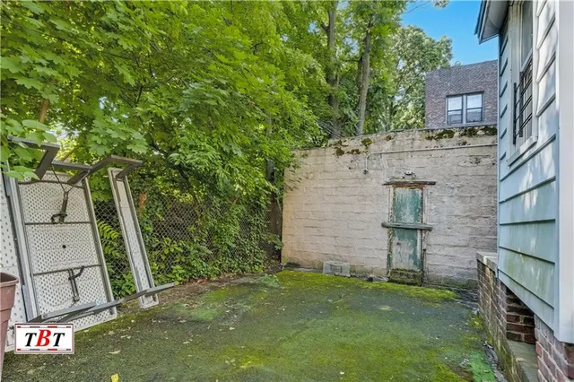 $1,650,000 | 945 East 15th Street | Midwood