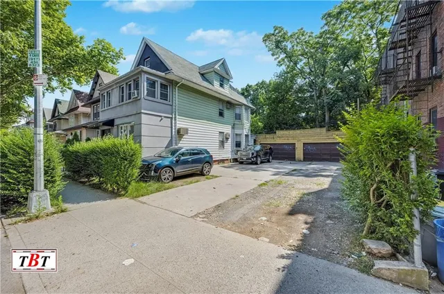 $1,650,000 | 945 East 15th Street | Midwood