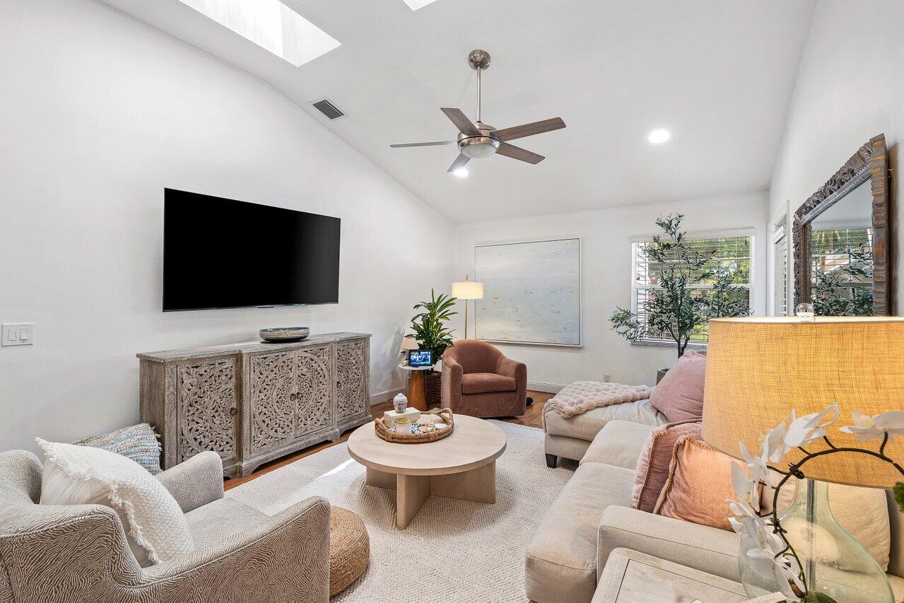 5336 Buckhead Circle, Unit 2020 Boca Raton, FL 33431 - Photo 11 of 45 011-5336BuckheadCircle-BocaRaton-FL-3348